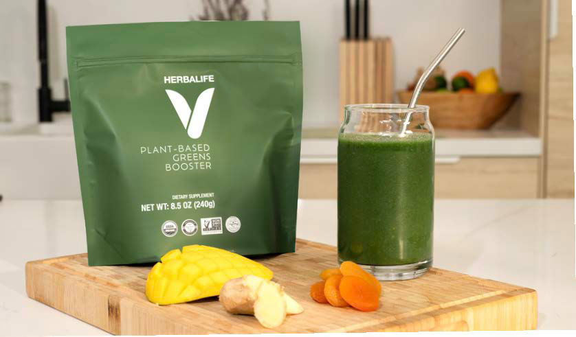 Receta de smoothie de damasco y mango con HERBALIFE V Plant-Based Greens Booster para las recetas de lanzamiento de HERBALIFE V